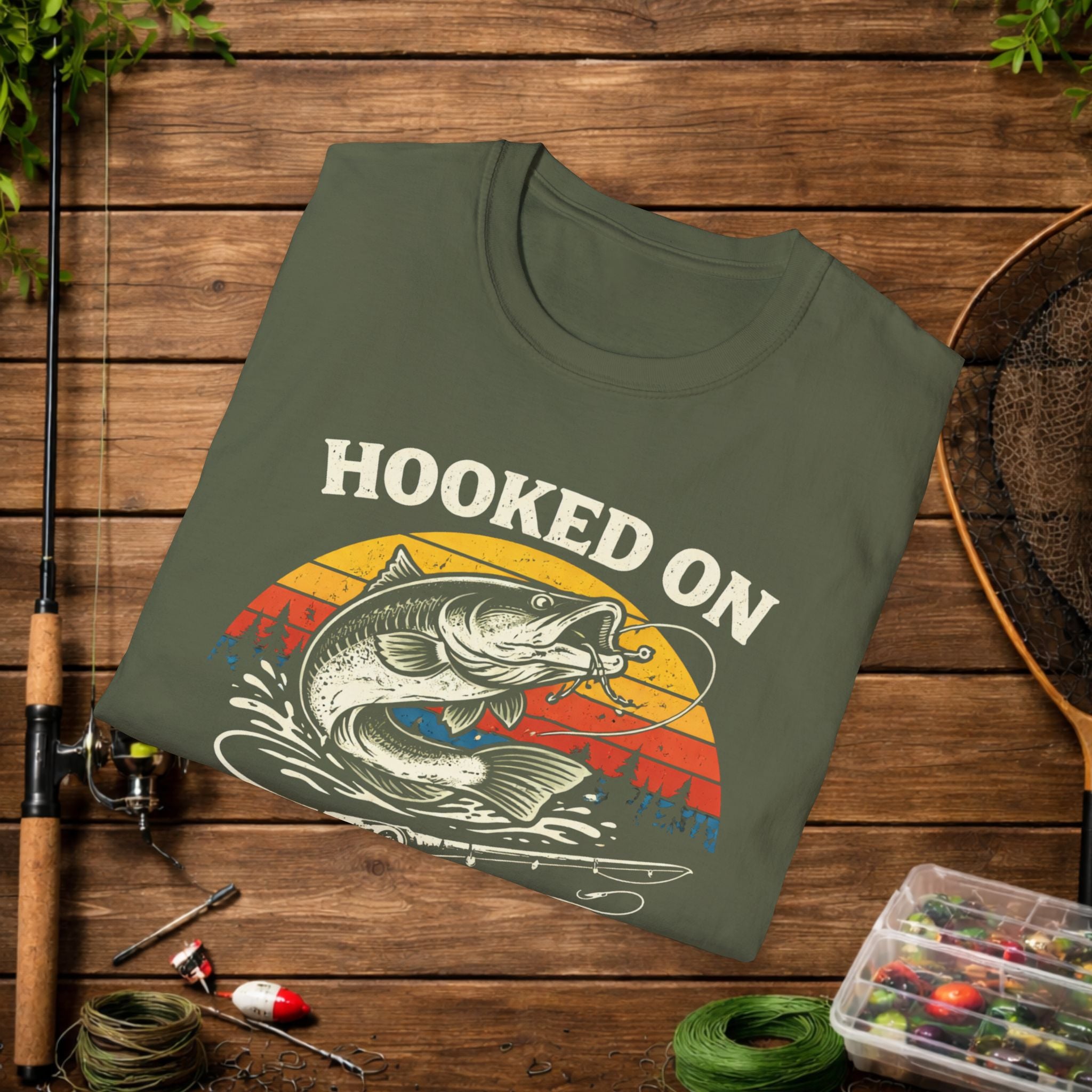 Hooked on Catfishing Shirt – Catfish Fishing T-Shirt – Retro Sunset Fisherman Tee – Funny Catfish Angler Gift
